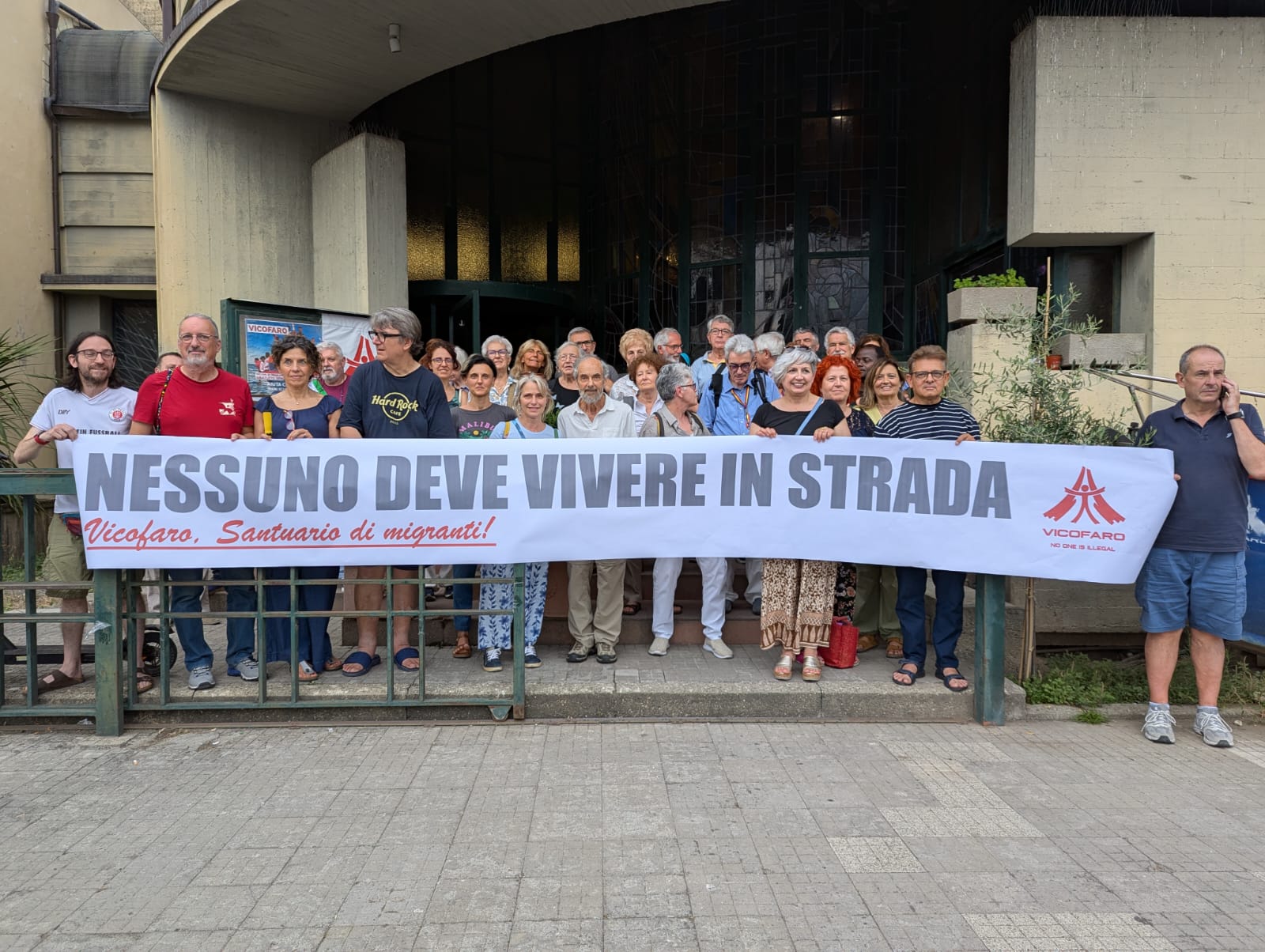 04.07.25 – Dopo lo sgombero con la polizia degli ultimi migranti ospiti a Vicofaro, la Comunità dell’Isolotto e le cdb italiane scrivono al vescovo di Pistoia
